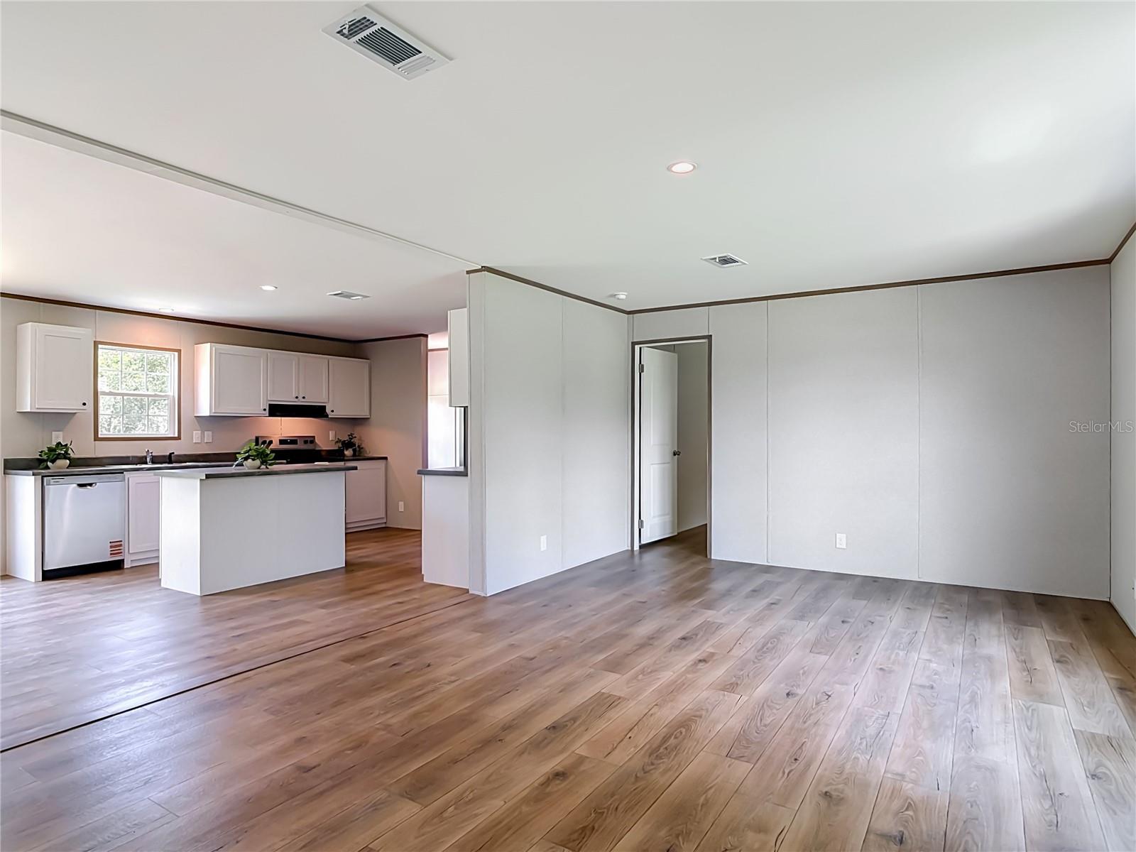 ACREAGE & UNREC - Residential