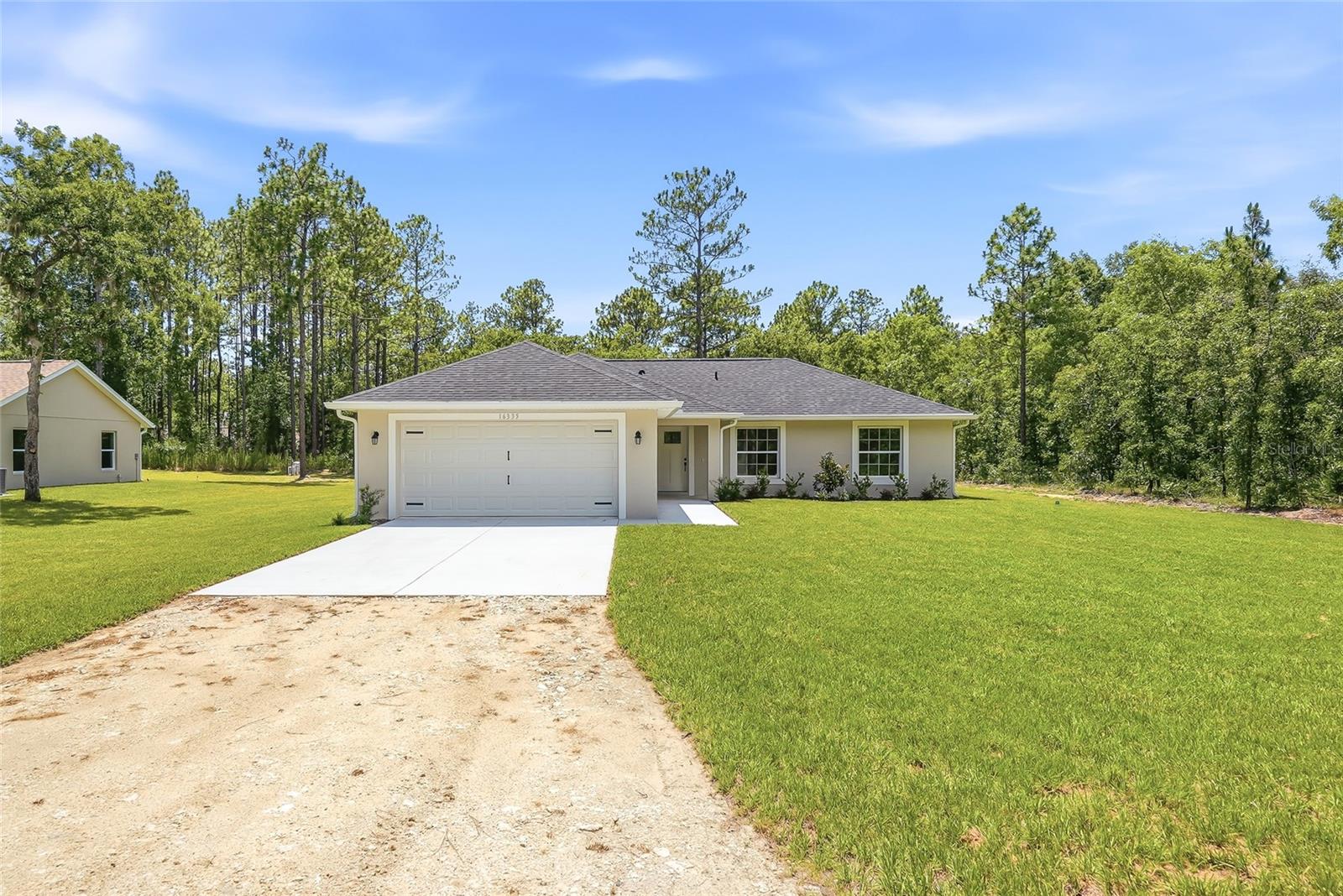 ROYAL HIGHLANDS - Residential