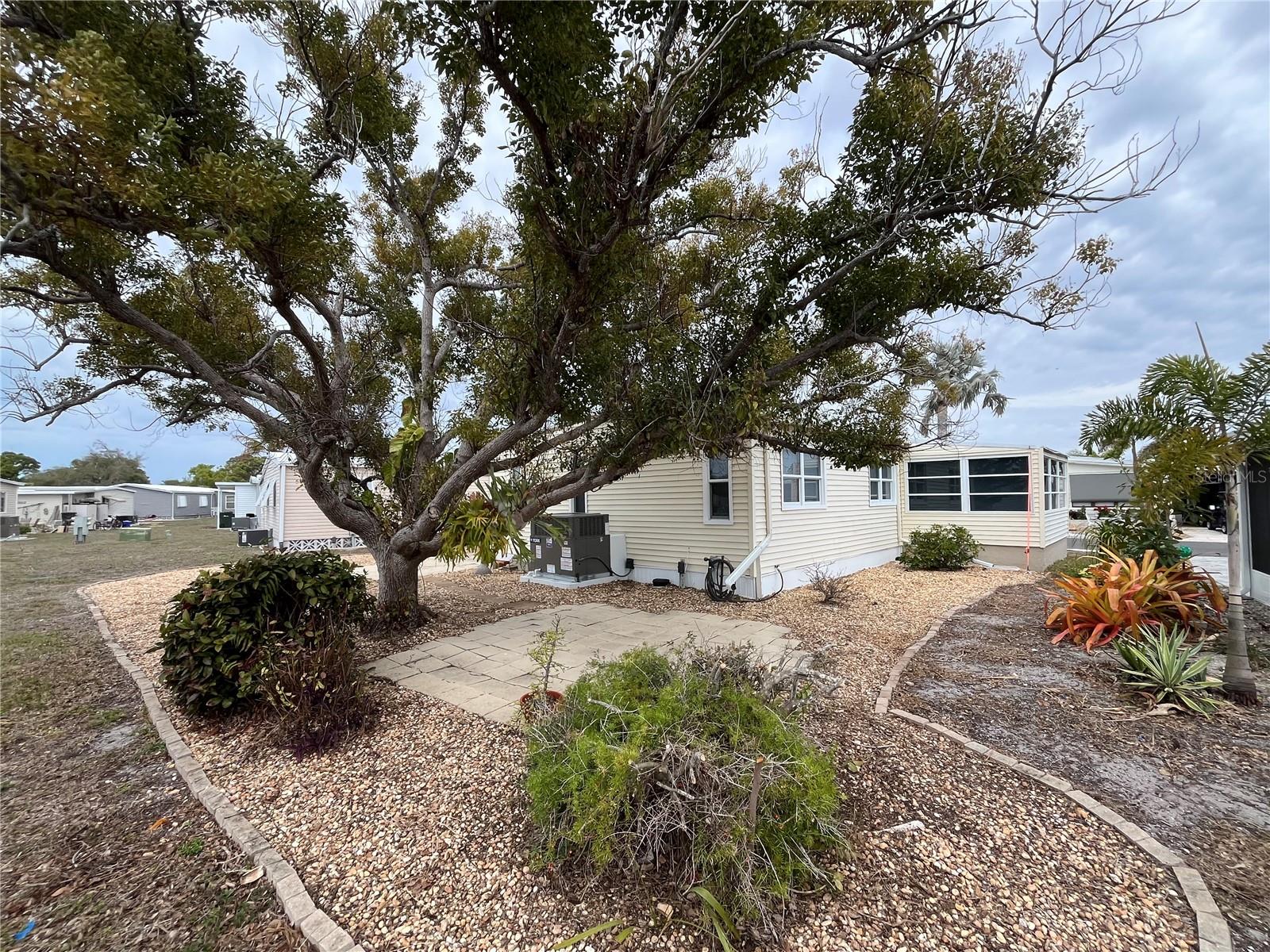 VENICE ISLE - Residential
