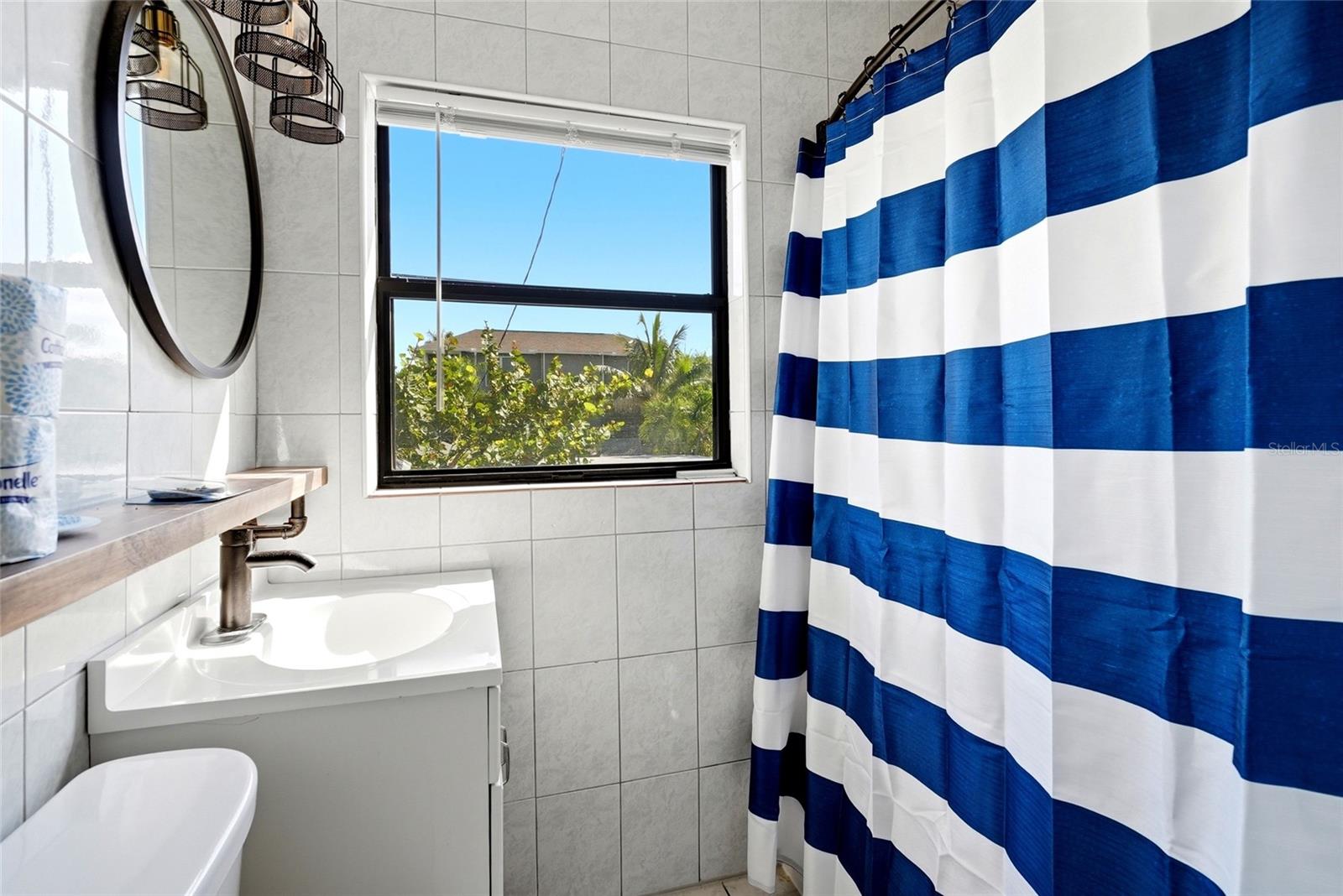 CONEY ISLAND - Commercial Sale