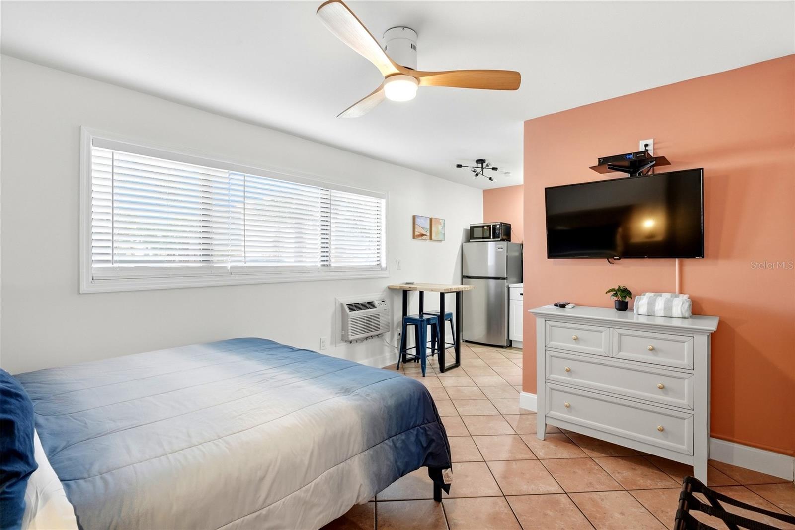 CONEY ISLAND - Commercial Sale