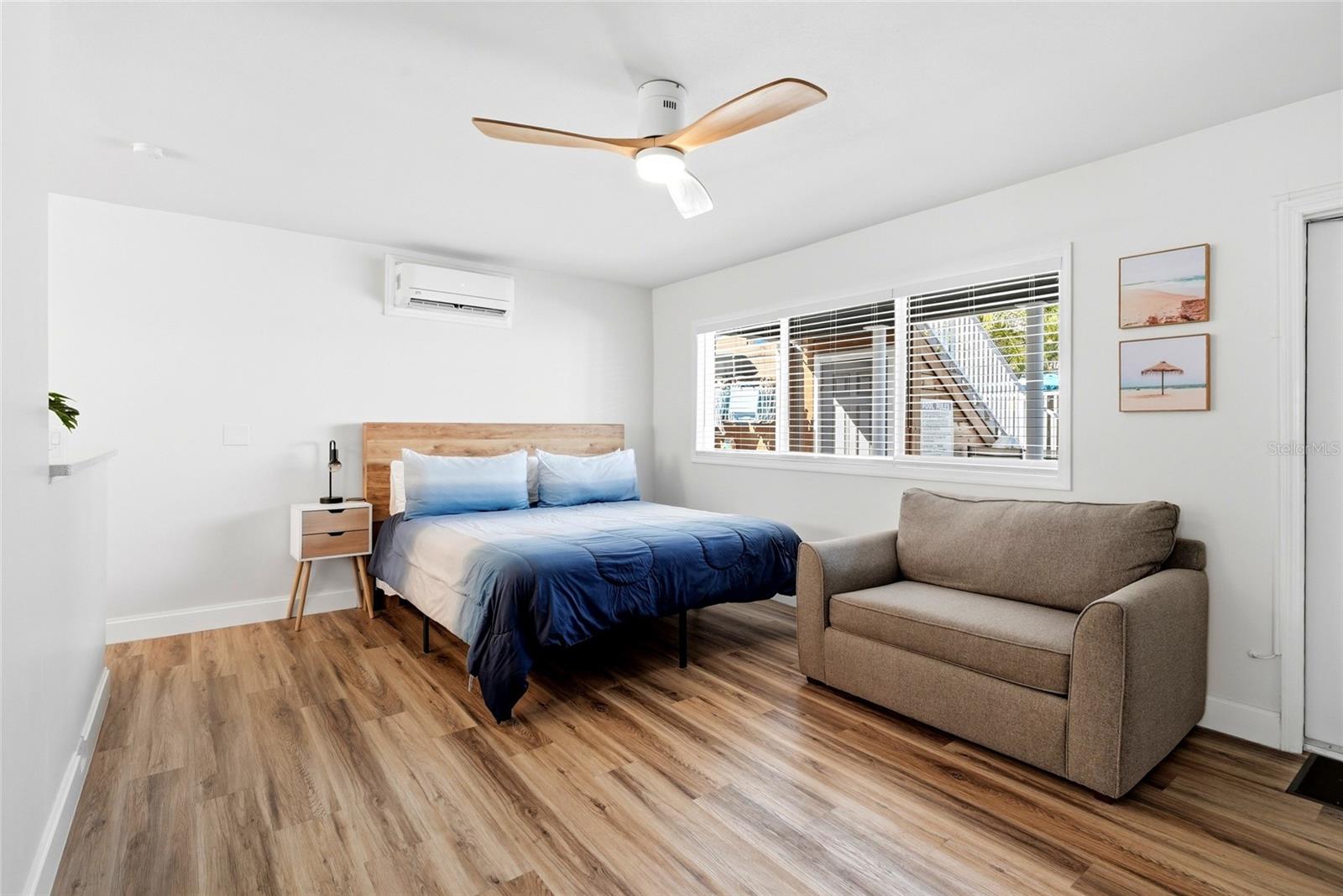 CONEY ISLAND - Commercial Sale