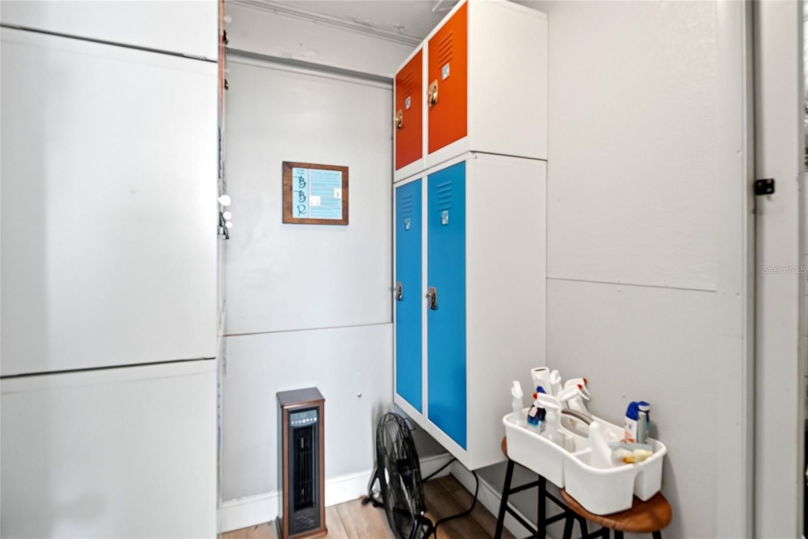 CONEY ISLAND - Commercial Sale