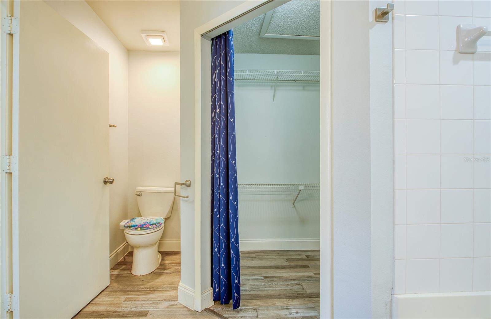 VILLAGE AT BENTLEY PARK - Residential Lease