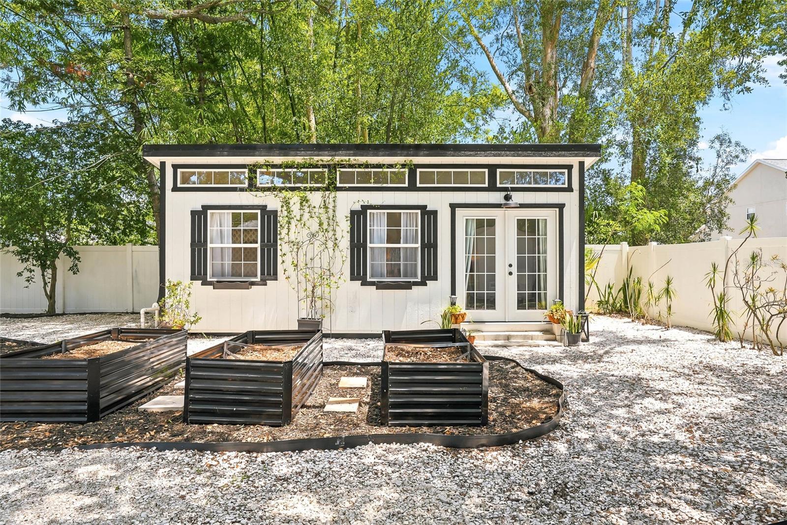 GANDY BLVD PARK - Residential