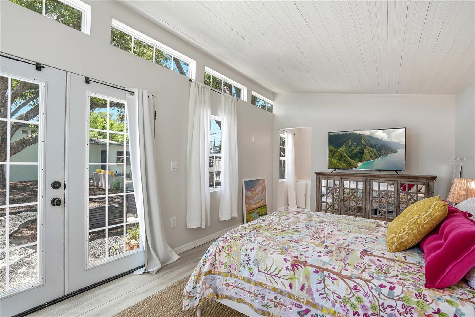 GANDY BLVD PARK - Residential