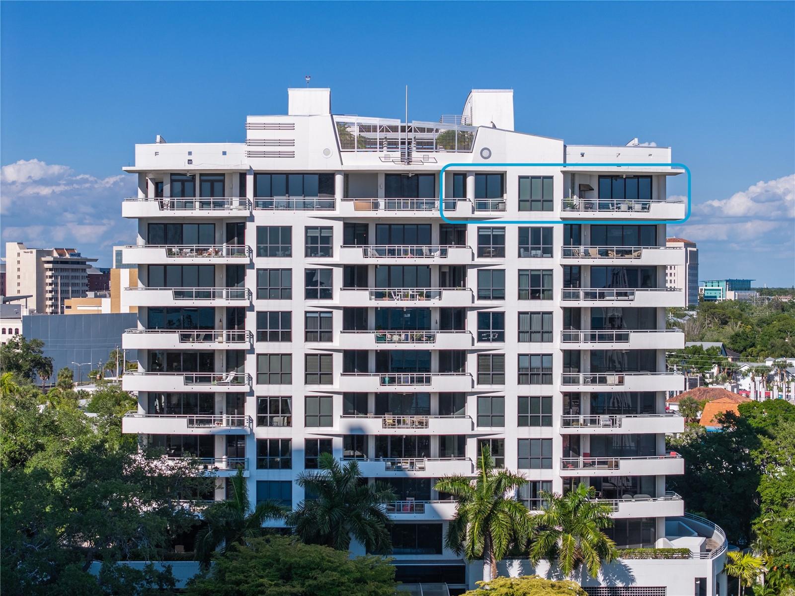 THE SAVOY ON PALM - Residential