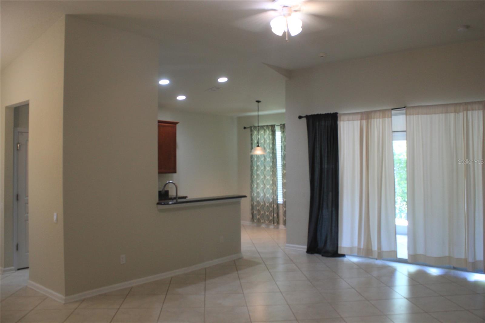 LAKE SAWYER SOUTH PH 04 - Residential Lease