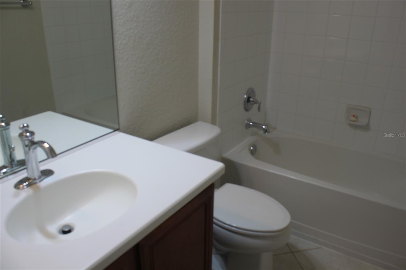 LAKE SAWYER SOUTH PH 04 - Residential Lease