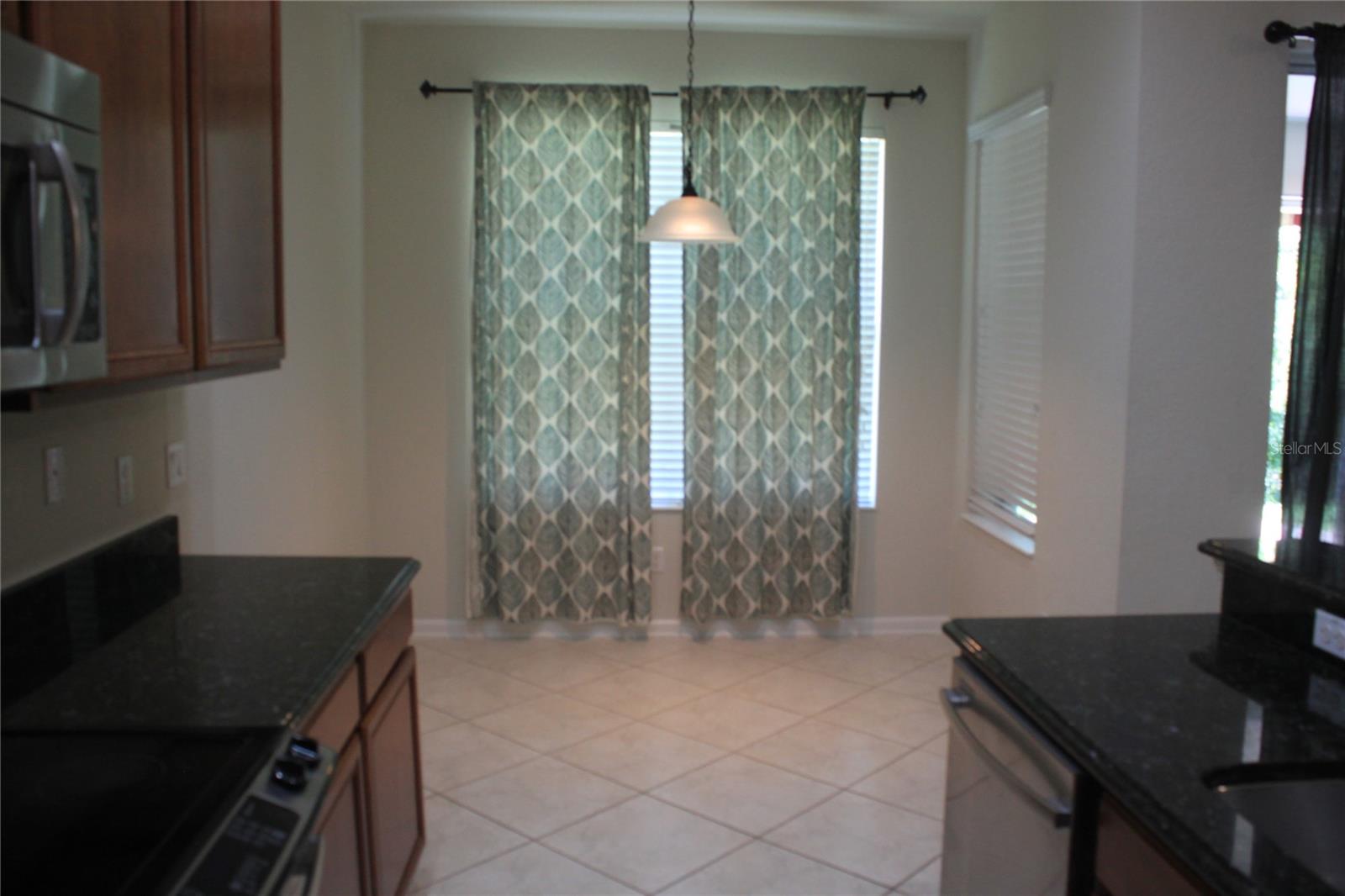 LAKE SAWYER SOUTH PH 04 - Residential Lease
