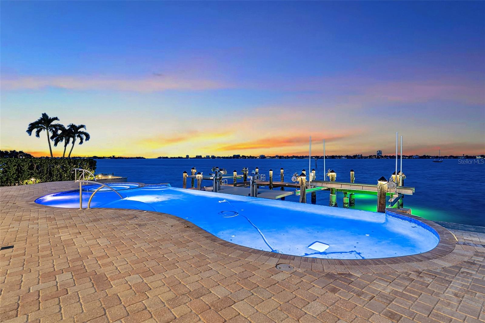 HARBOR ACRES - Residential