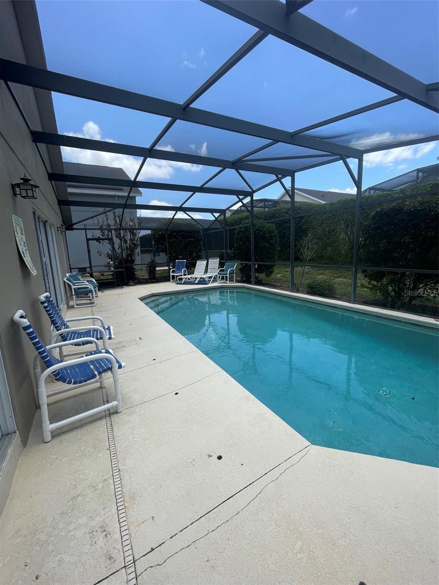GLENBROOK PH II SUB - Residential Lease