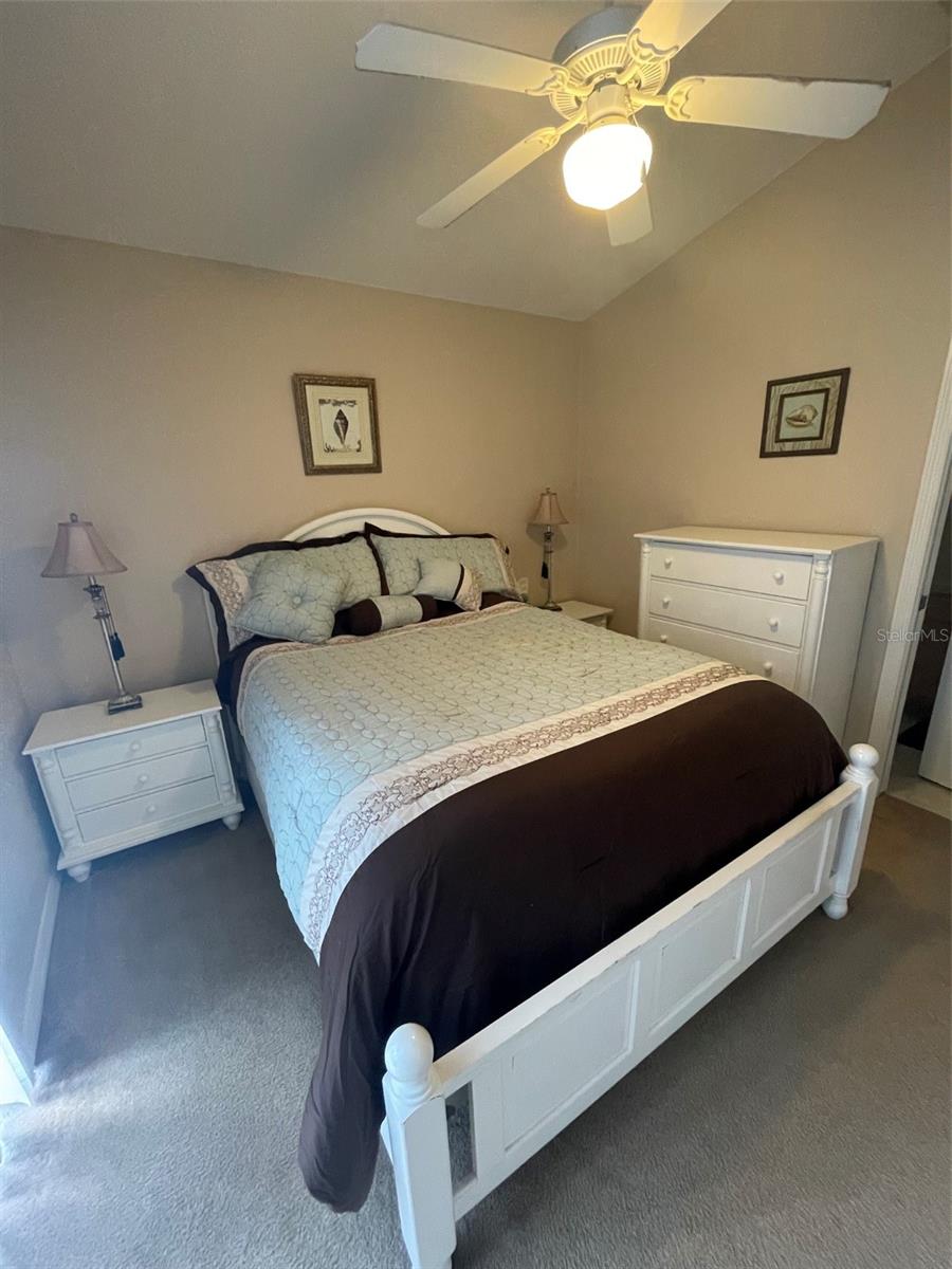 GLENBROOK PH II SUB - Residential Lease