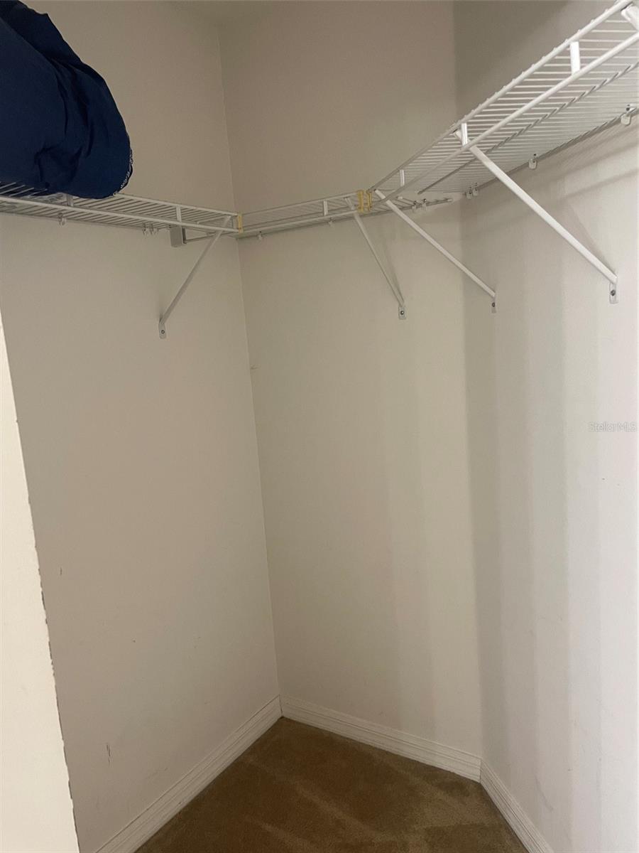 GLENBROOK PH II SUB - Residential Lease