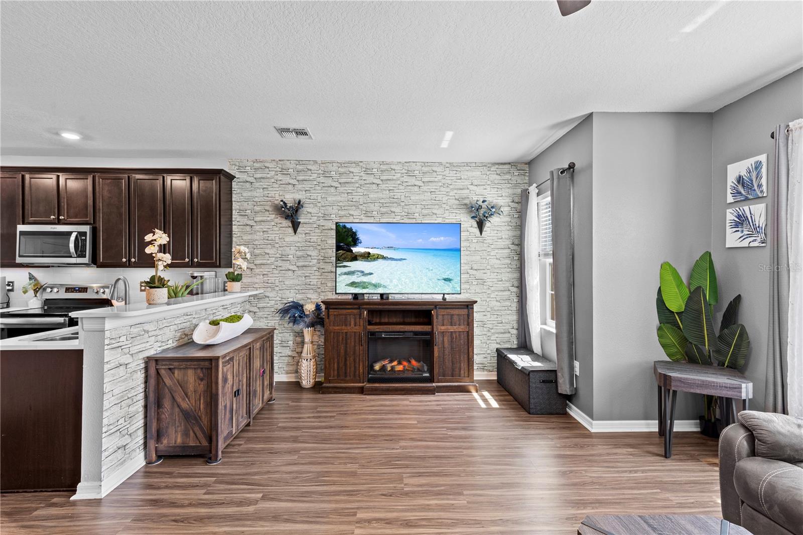 SEA FOREST BEACH CLUB TWNHMS - Residential