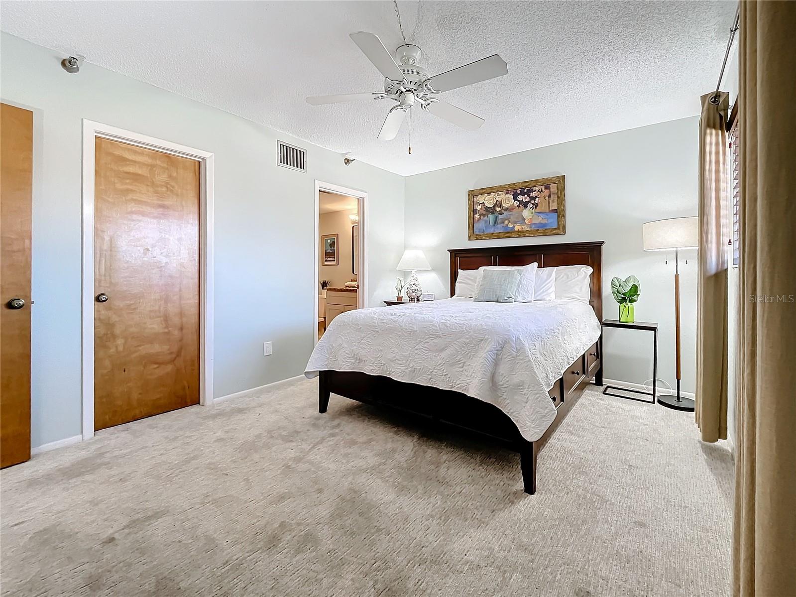 LIGHTHOUSE HARBOR MARINA CONDO - Residential