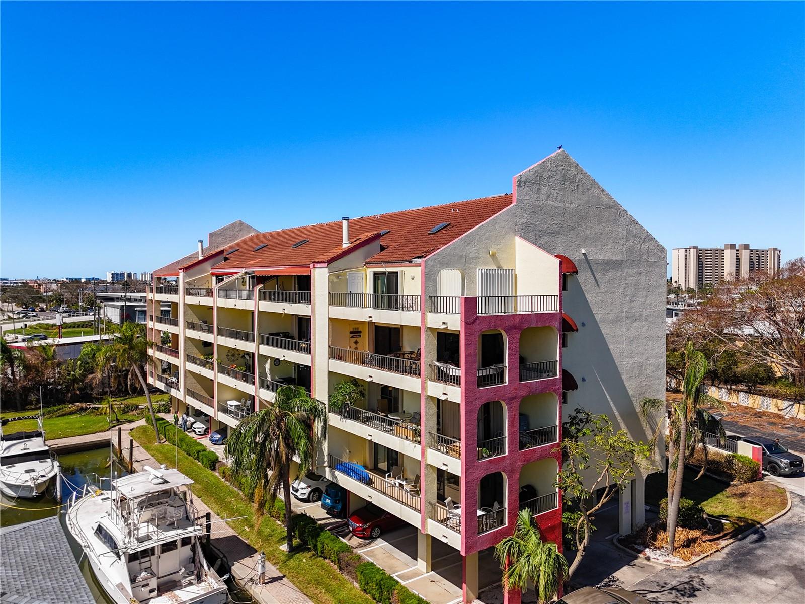 LIGHTHOUSE HARBOR MARINA CONDO - Residential