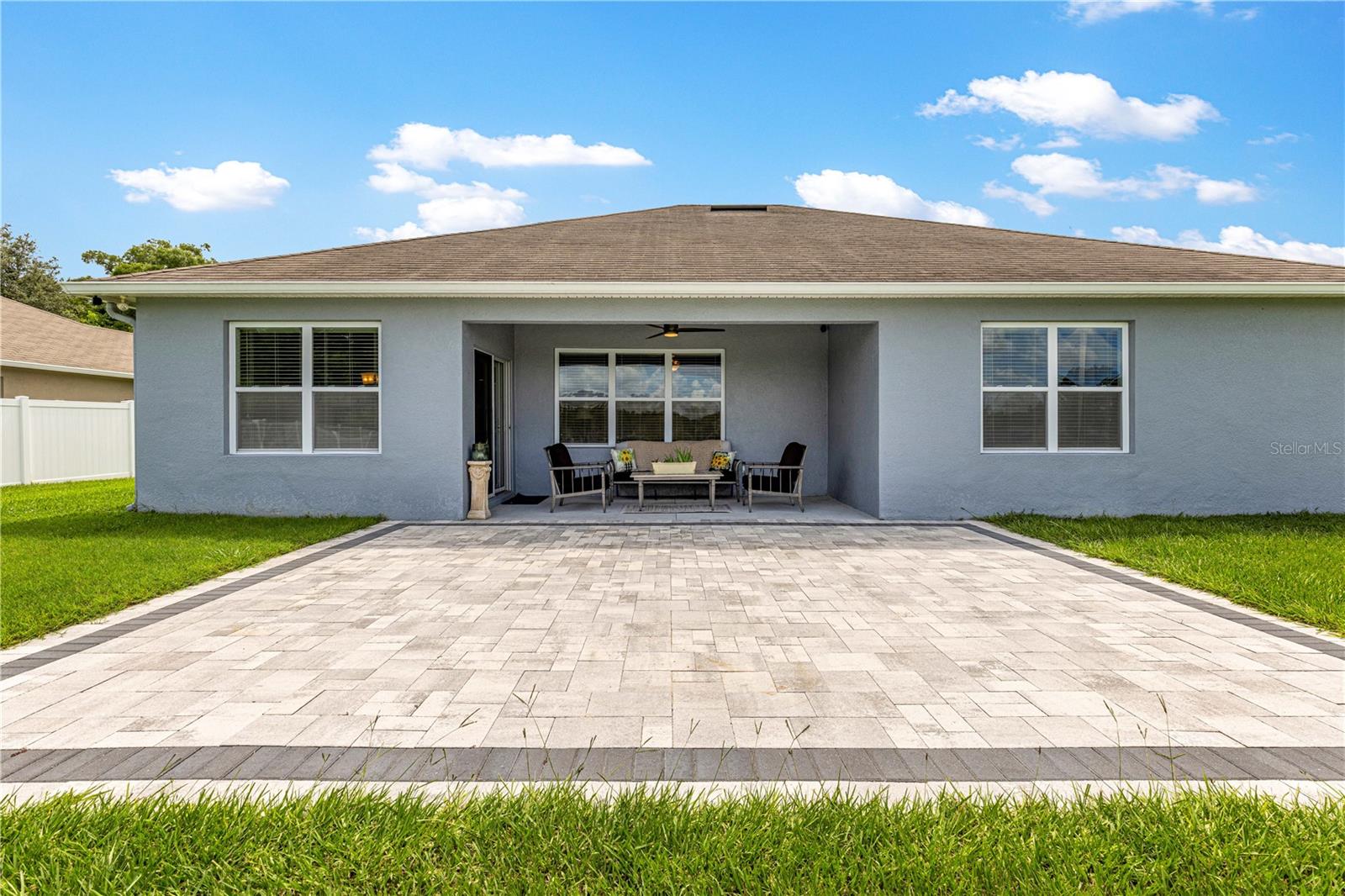 BAHIA OAKS UN 5 WEST WIND OAKS - Residential