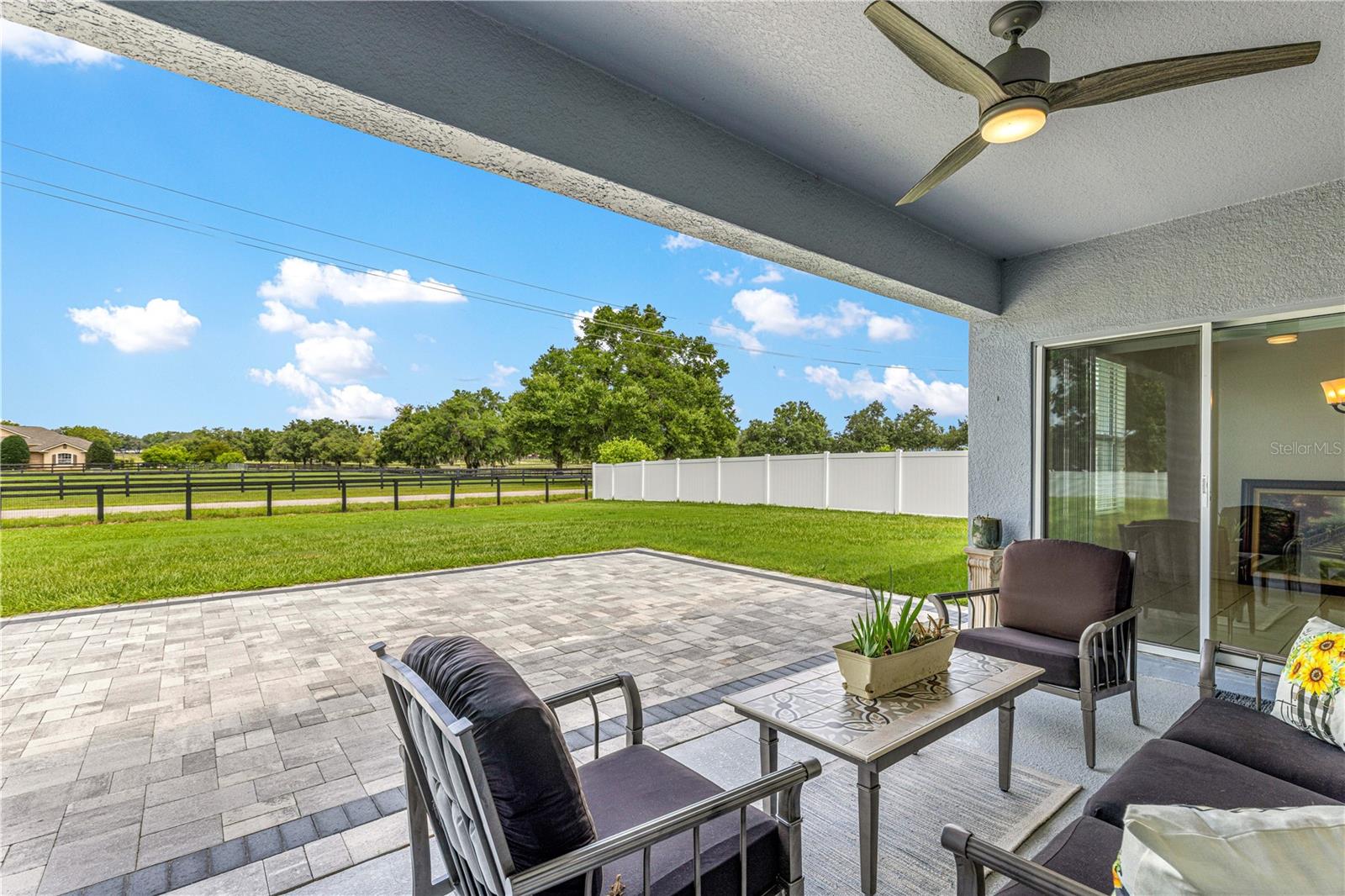 BAHIA OAKS UN 5 WEST WIND OAKS - Residential