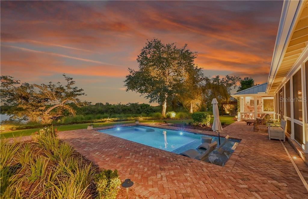 HERONS COVE - Residential
