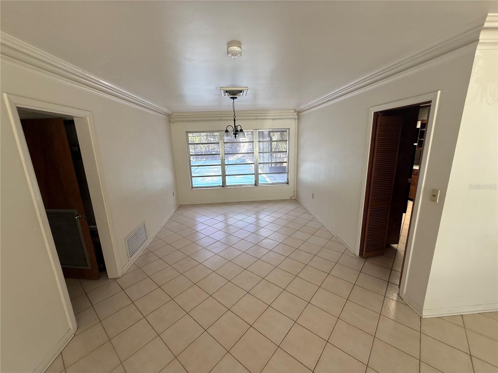 LA HACIENDA - Residential