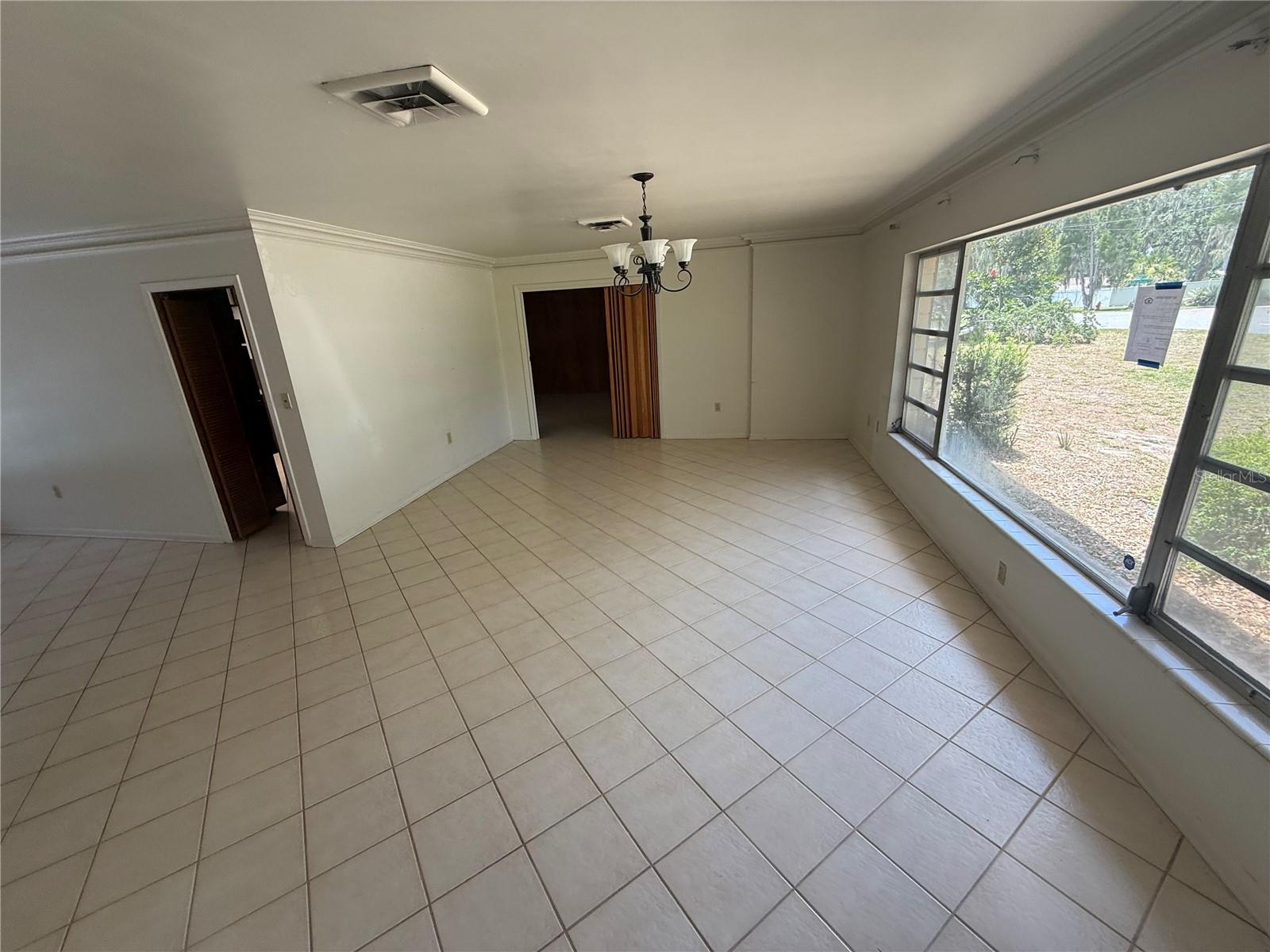 LA HACIENDA - Residential