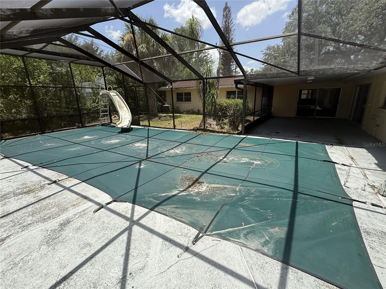 LA HACIENDA - Residential