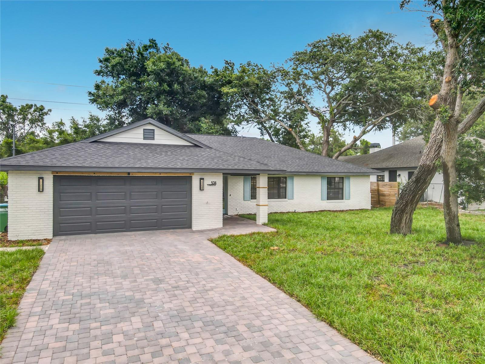 DELTONA LAKES UNIT 04 - Residential