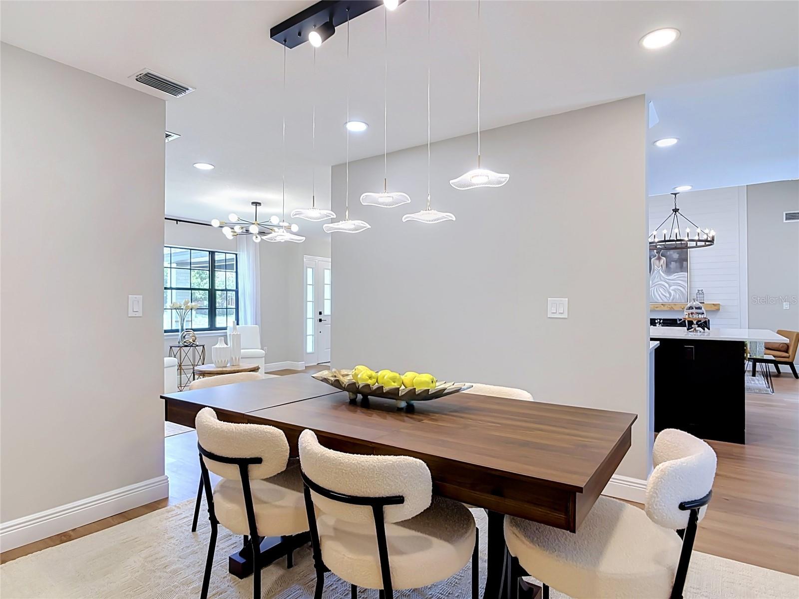 DELTONA LAKES UNIT 04 - Residential