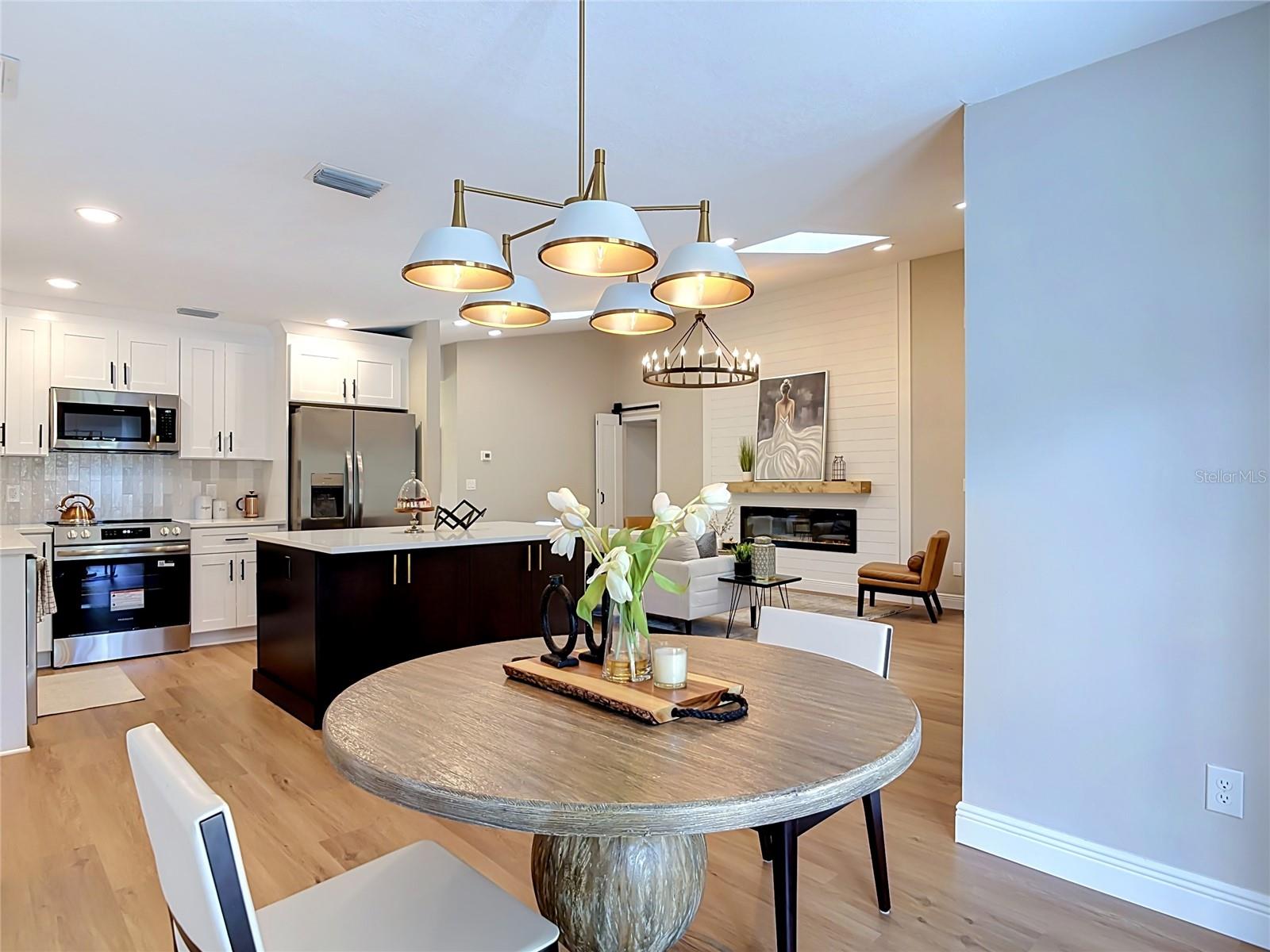 DELTONA LAKES UNIT 04 - Residential