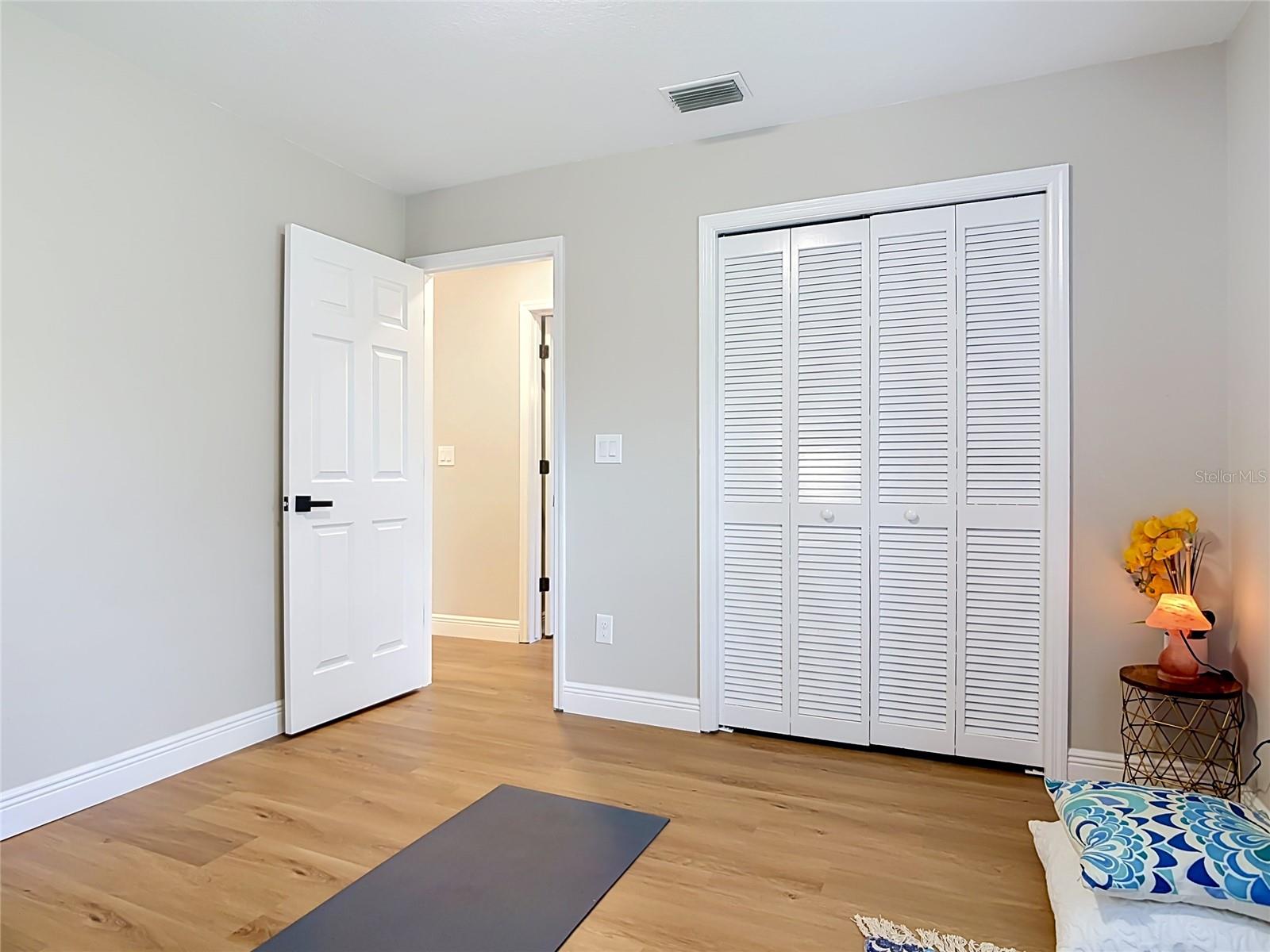 DELTONA LAKES UNIT 04 - Residential