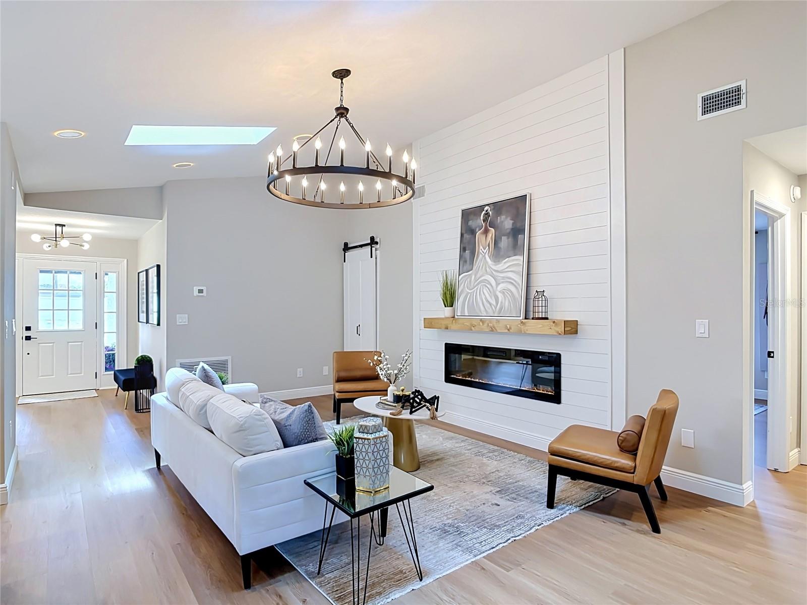 DELTONA LAKES UNIT 04 - Residential