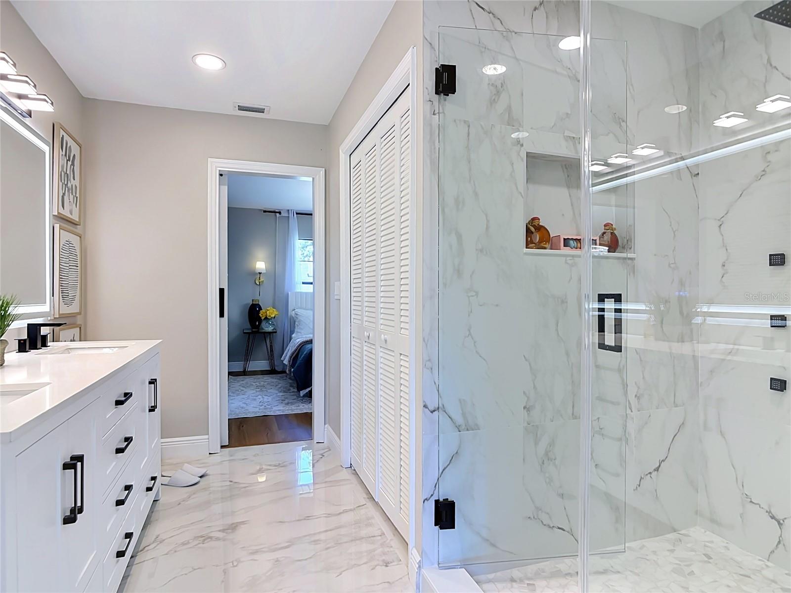 DELTONA LAKES UNIT 04 - Residential