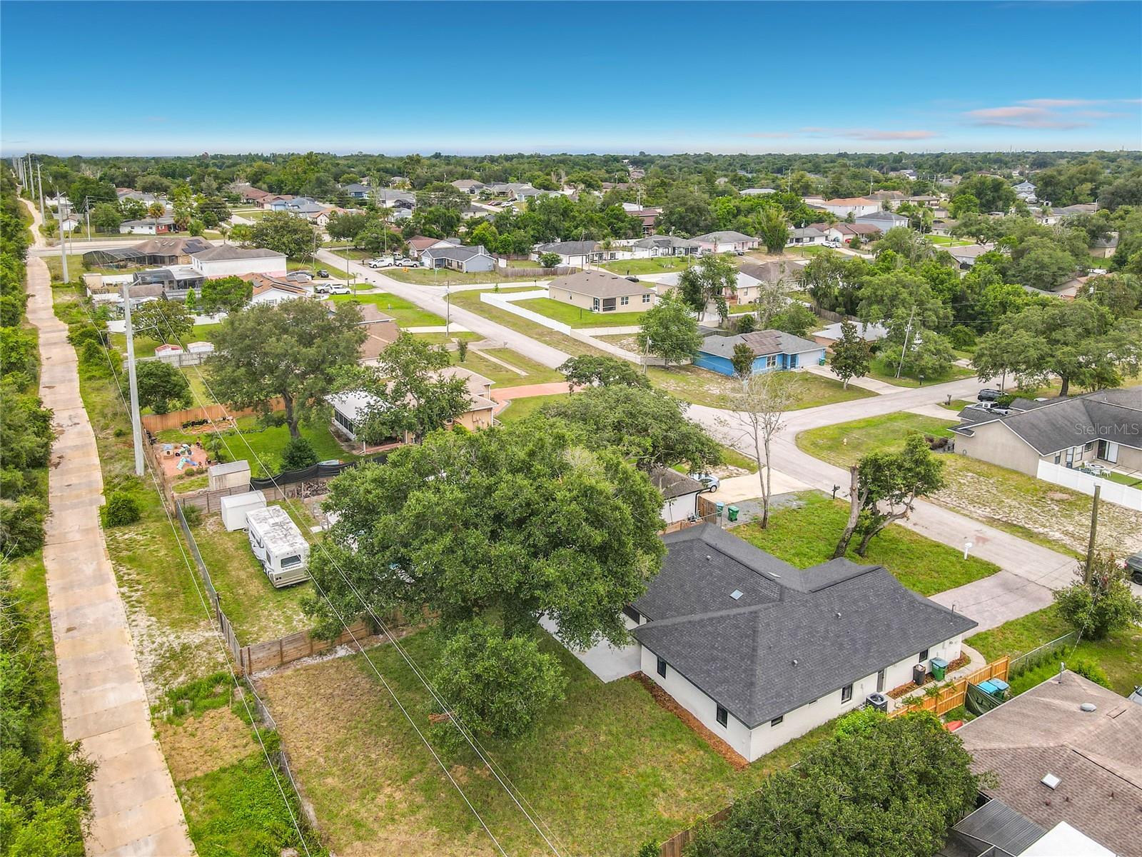 DELTONA LAKES UNIT 04 - Residential