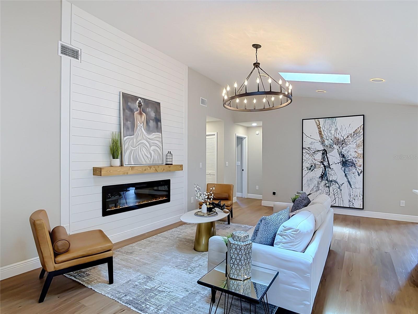 DELTONA LAKES UNIT 04 - Residential