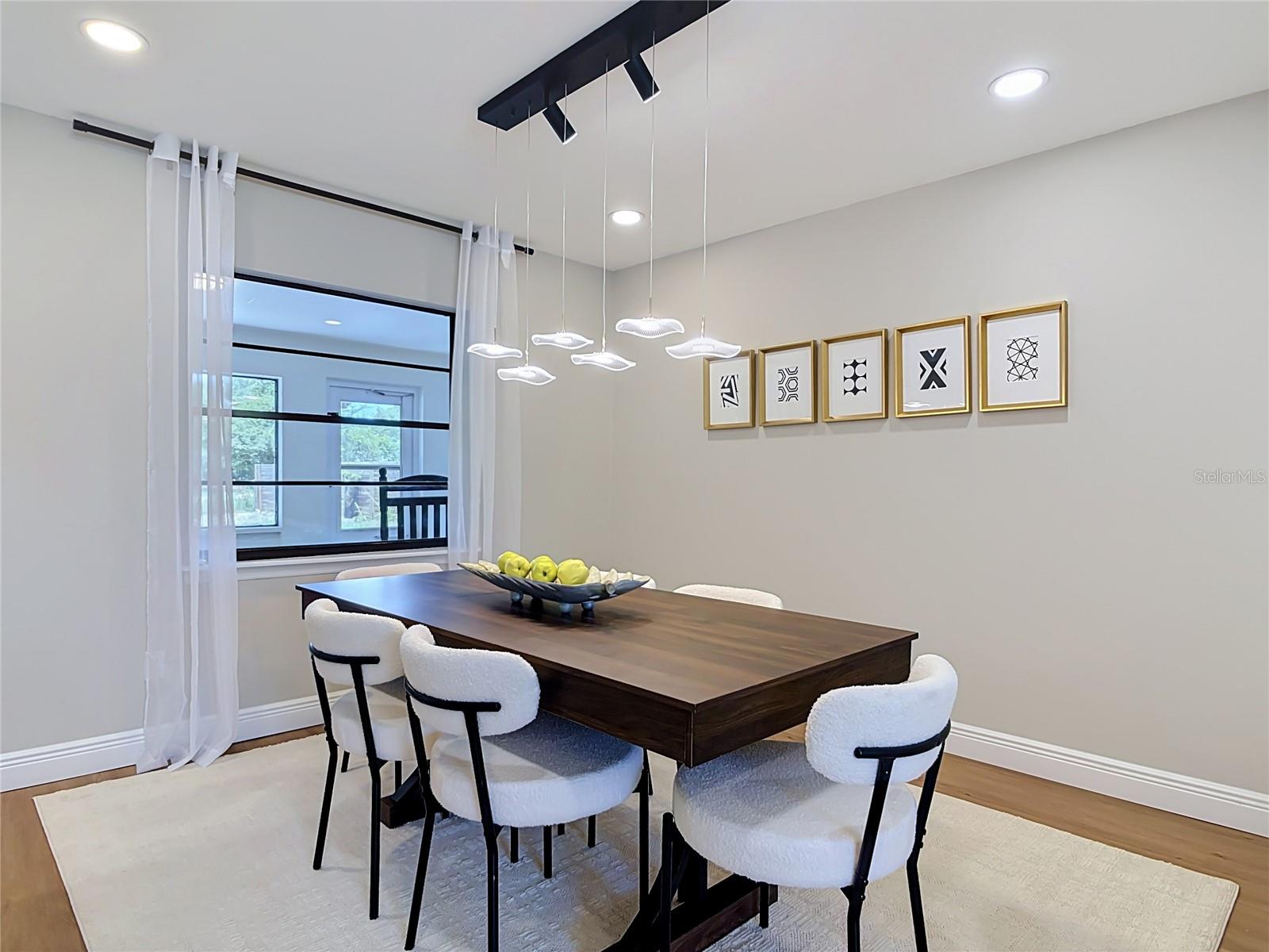 DELTONA LAKES UNIT 04 - Residential