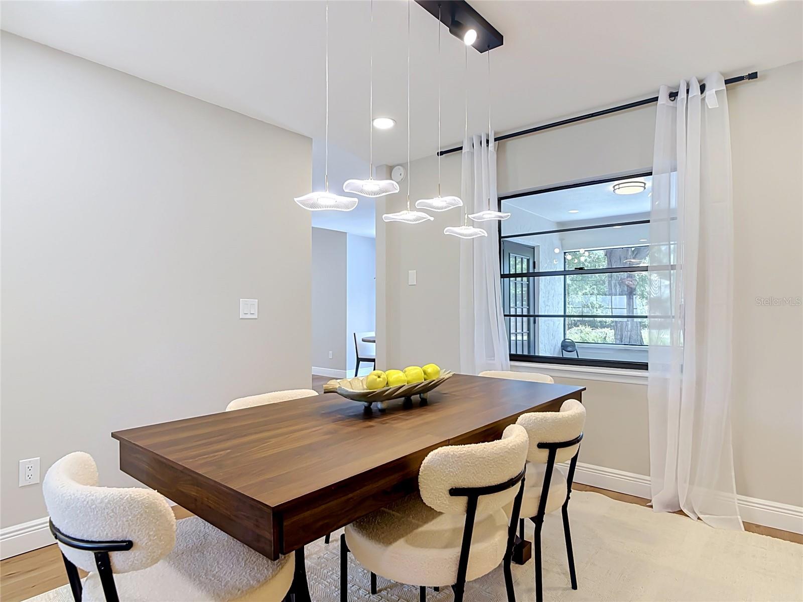 DELTONA LAKES UNIT 04 - Residential