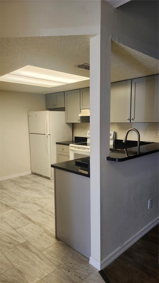 SPRING HILL - Residential Lease