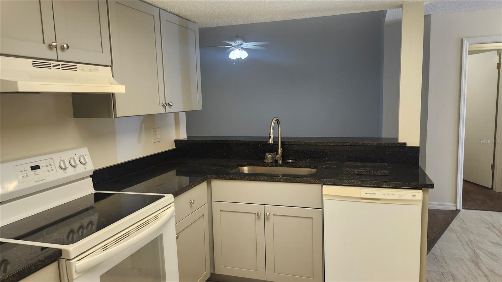 SPRING HILL - Residential Lease