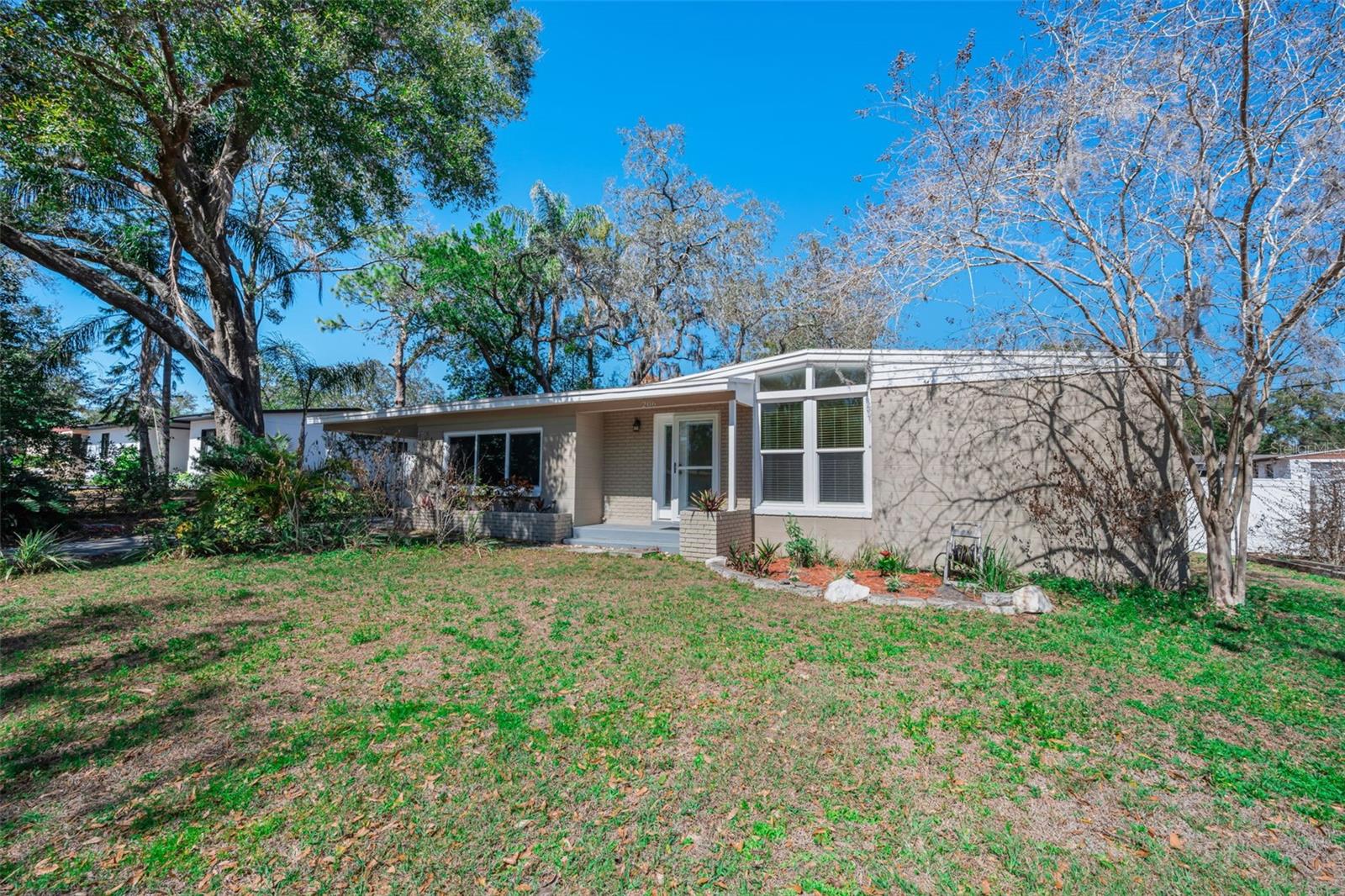 TEMPLE TERRACE HEIGHTS - Residential