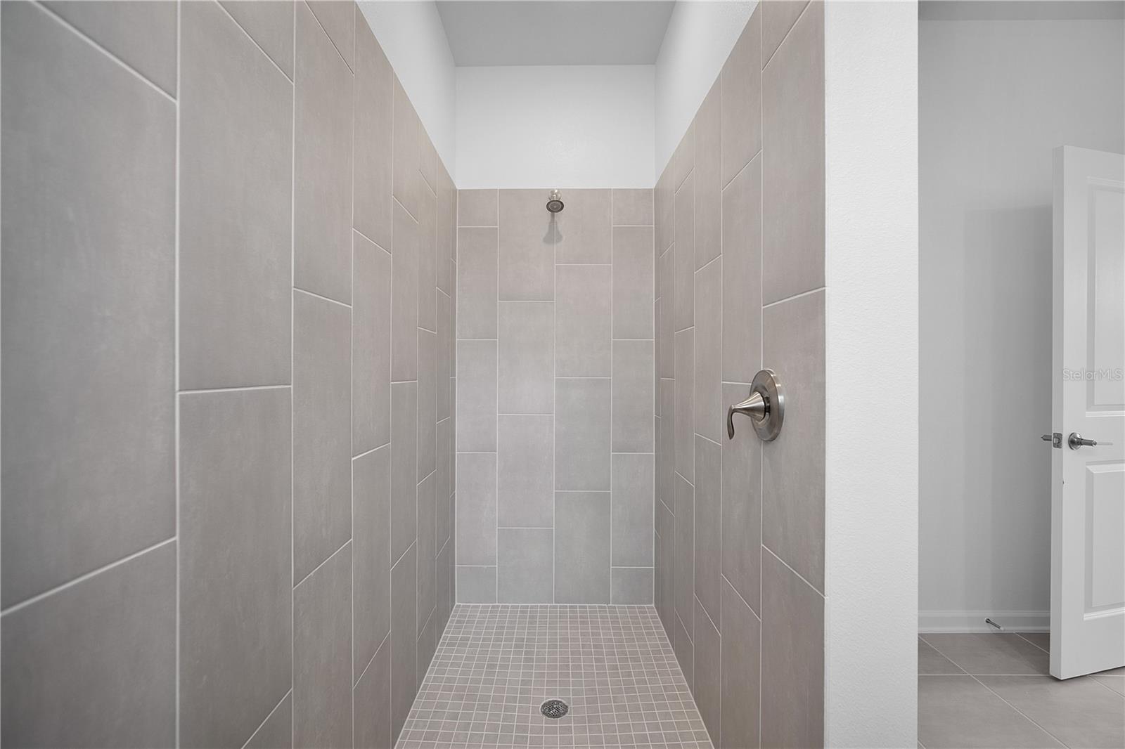 BRIDGEWALK - Residential Lease