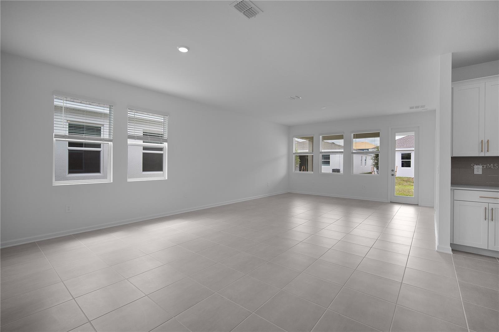 BRIDGEWALK - Residential Lease