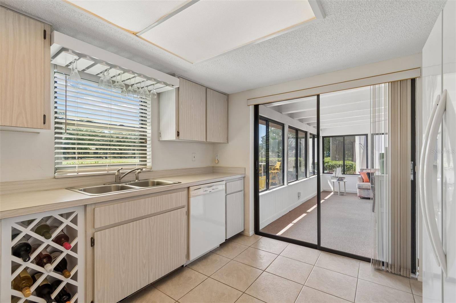 EAST LAKE WOODLANDS PATIO HOMES - Residential