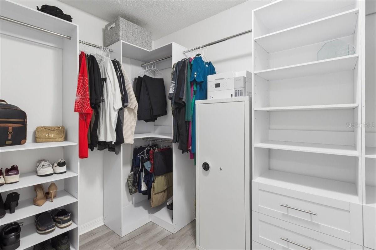 CARROLLWOOD SPGS UNIT 2 - Residential
