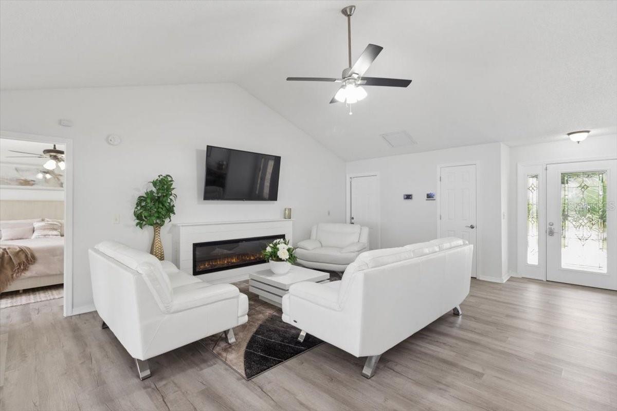 CARROLLWOOD SPGS UNIT 2 - Residential