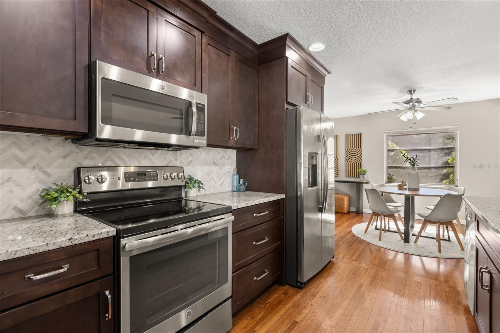LIND PARK - Residential