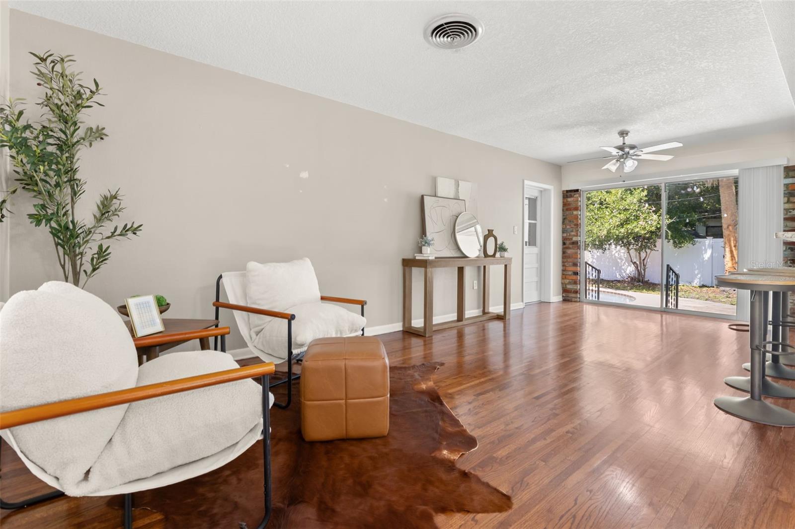 LIND PARK - Residential