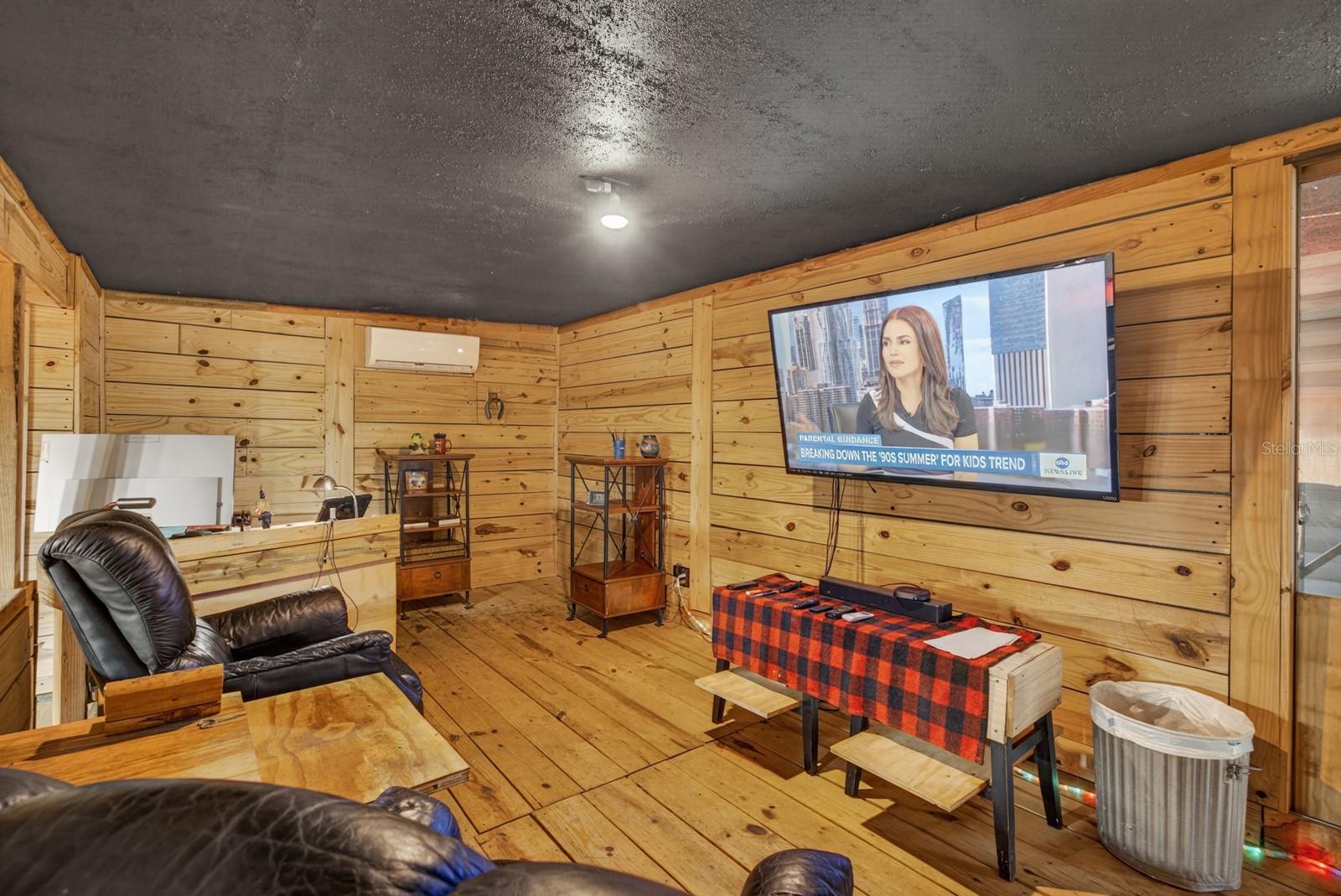 EAST PINE ACRES - Residential
