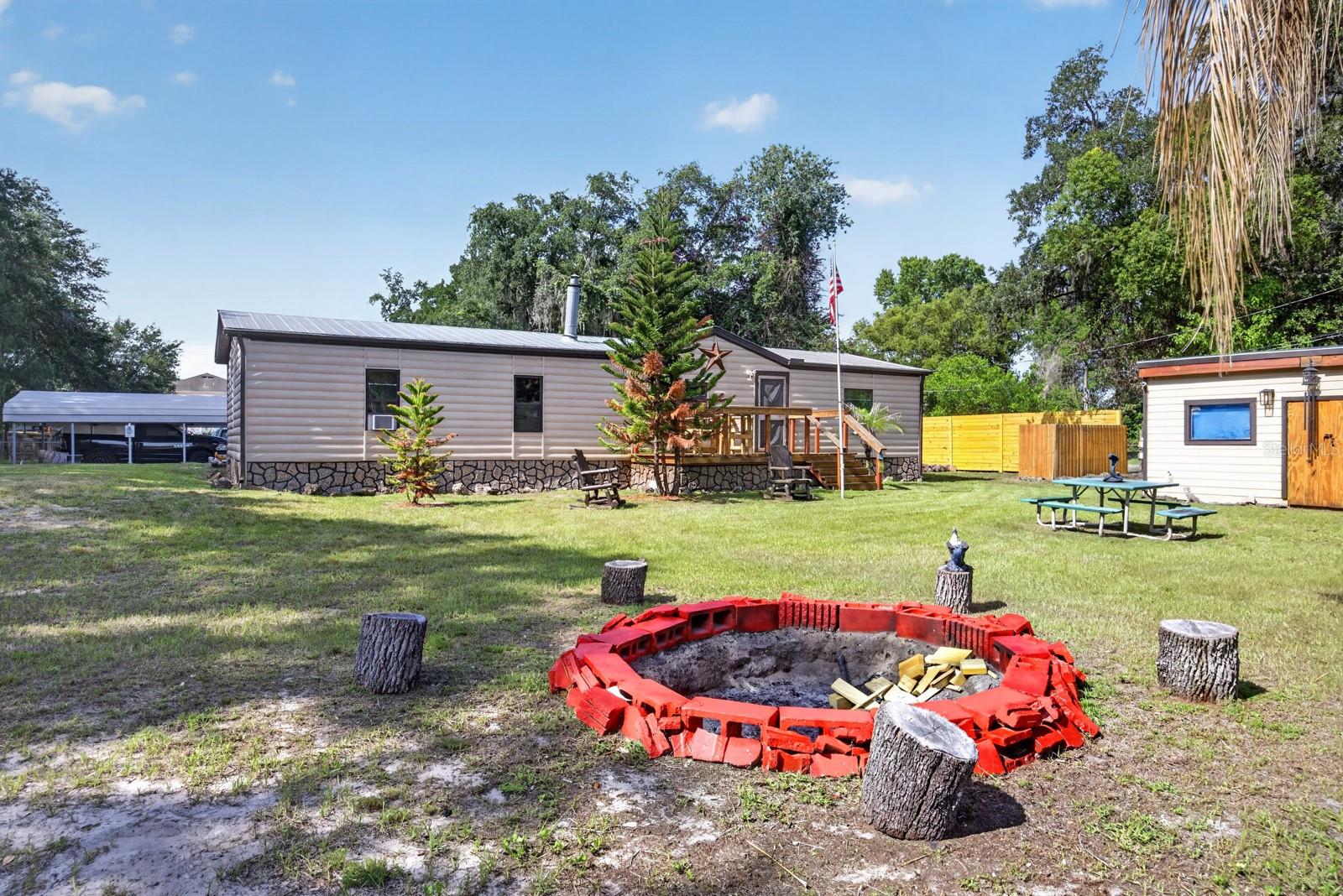 EAST PINE ACRES - Residential
