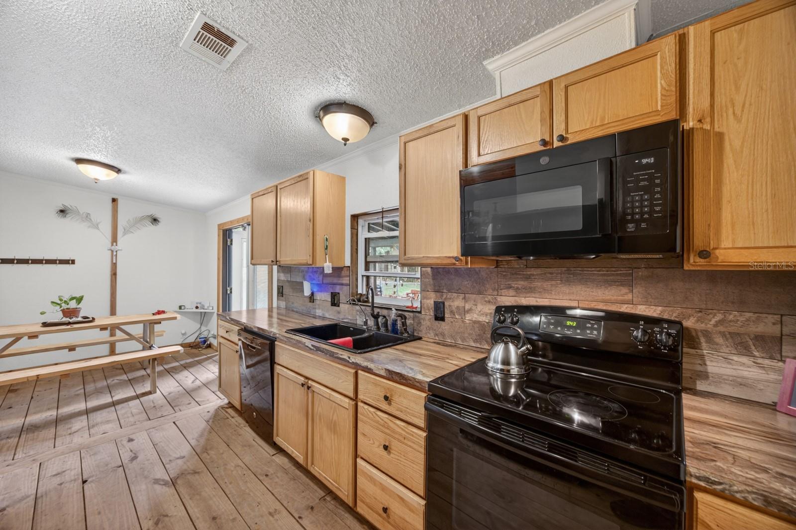 EAST PINE ACRES - Residential